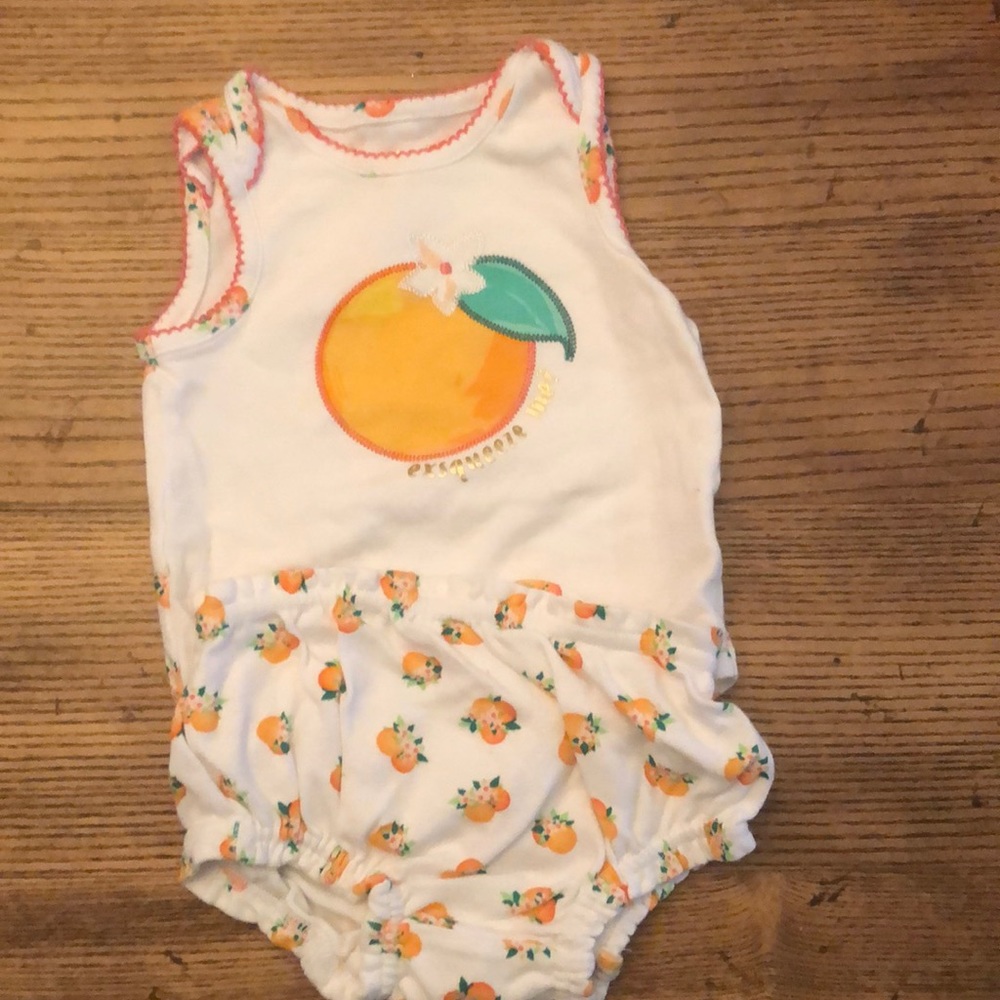 Late Spade Baby Orange outfit